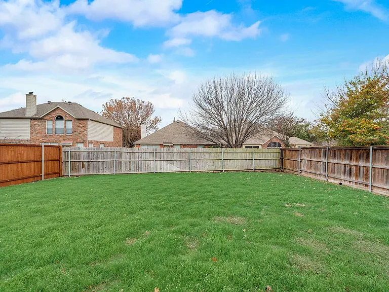 5909 Berkshire Rd — Photo 55