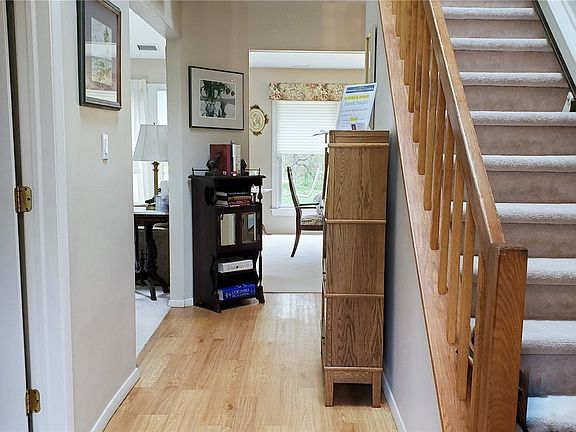 4th image of 6 N McConnell Ave #6