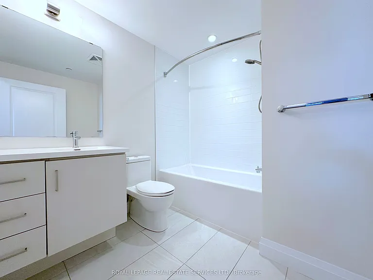 2333 Taunton Rd #101 — Photo 10