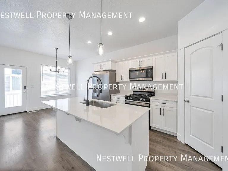1628 N 3790 W — Photo 3