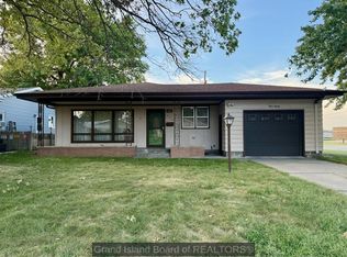 320 E 20th St, Grand Island, NE 68801