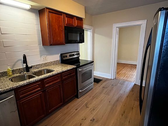2nd image of 106 E Broadway St