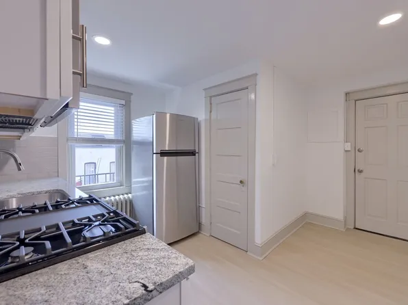 40 W James St APT 7, Lancaster, PA 17603