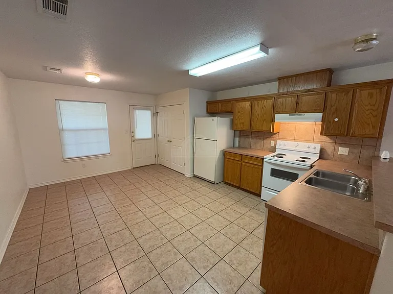 506 Beeline E., Harker Heights — Photo 5