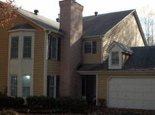 151 Great Oaks Ln, Roswell, GA 30075