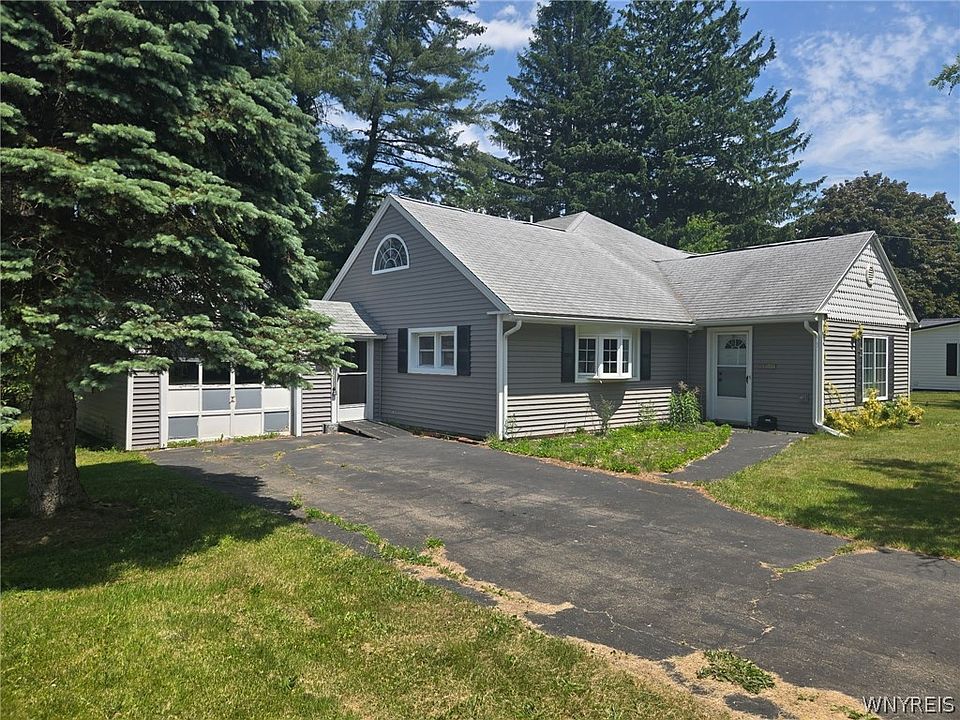 1st image of 14 Gratton Dr