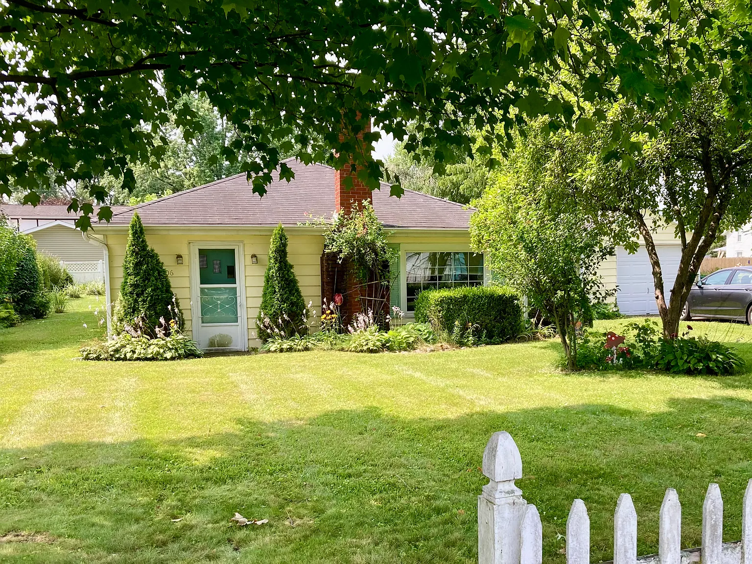 3 bed, 1344 sqft, $1,600 — Photo 2