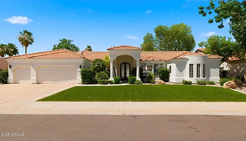 8638 E Dahlia Dr Photo 1