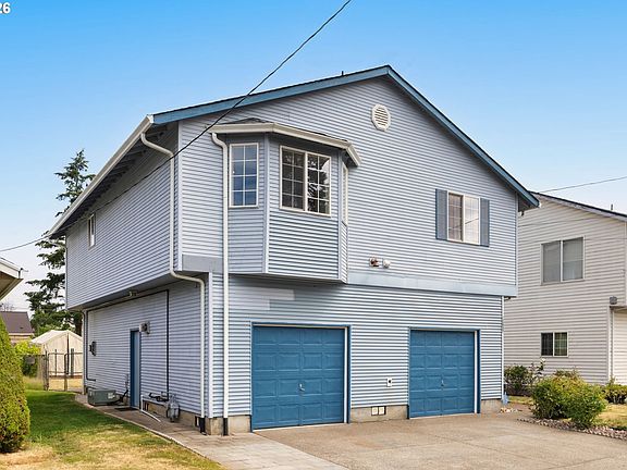 3rd image of 12037 SE Raymond St