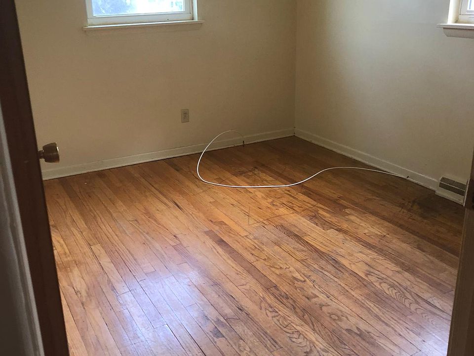 1st image of 271 Primrose Ave APT 1