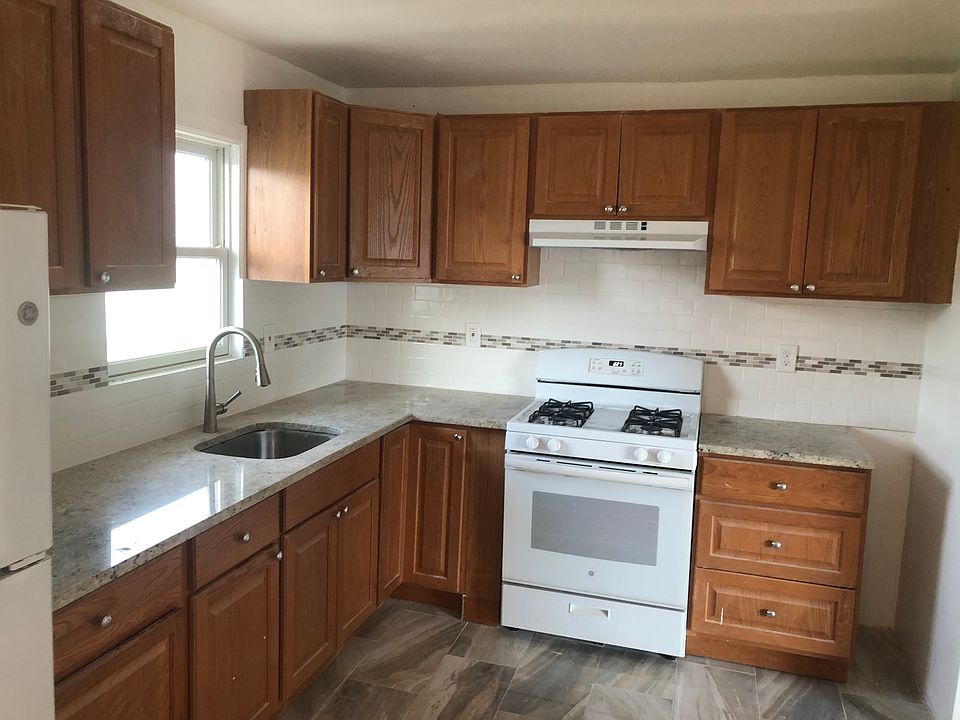 1st image of 1328 World Ave Floor 1