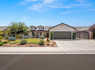 472 W Escalon Ave, Clovis, CA 93612