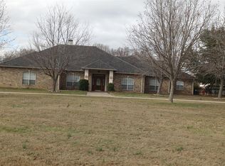 218 Robins Ln, Combine, TX 75159