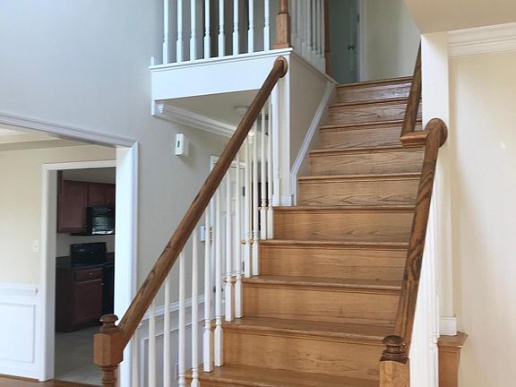 5th image of 2216 Thomas Kenney Dr