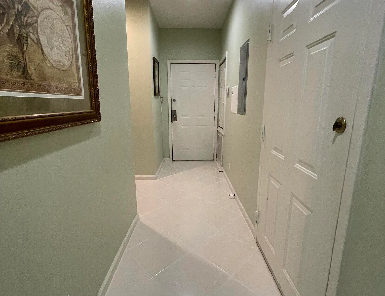 1 bed, 1.5 bath, 1012 sqft, $1,850 — Photo 3