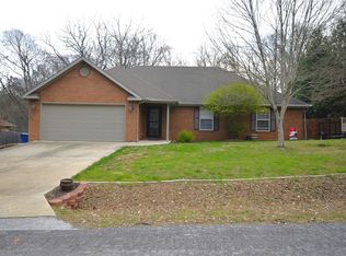 8 Stirling Ln, Bella Vista, AR 72715