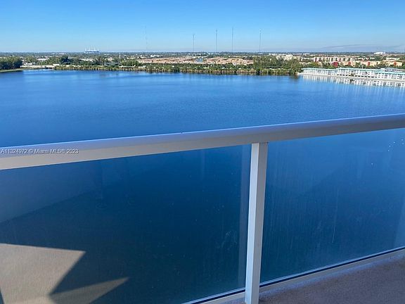 2nd image of 1301 Miami Gardens Dr APT 1505W