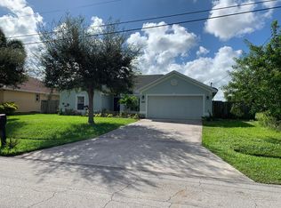 591 SW Bradshaw Cir, Port Saint Lucie, FL 34953