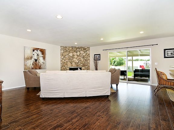 3rd image of 6976 Platt Ave