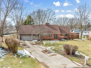 2300 Bur Oak St NE, Canton, OH