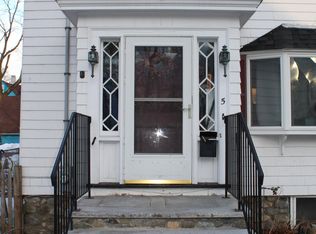 5 Congress St, Stoneham, MA 02180