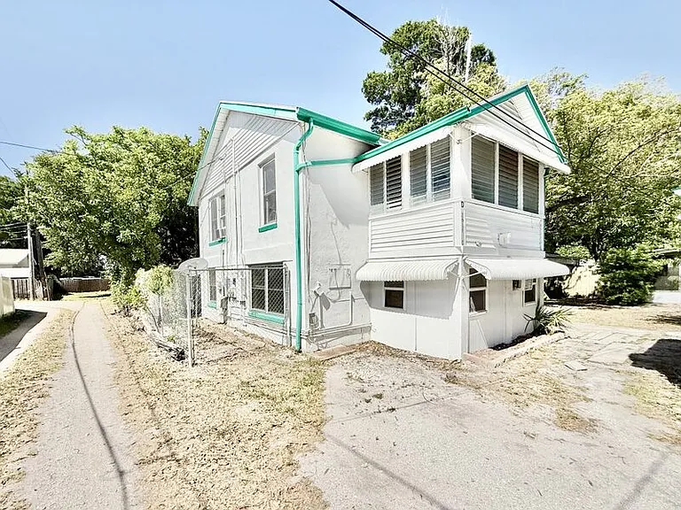 2611 41st Ave N #C — Photo 3