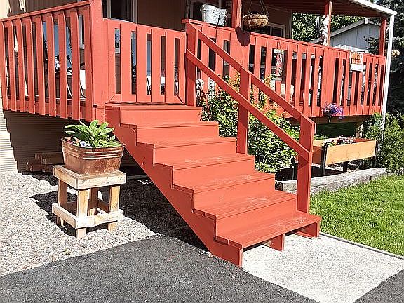 2nd image of 225 Forest Hill Vlg