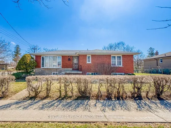 421 Painted Post Dr, Toronto, ON M1G 2M7