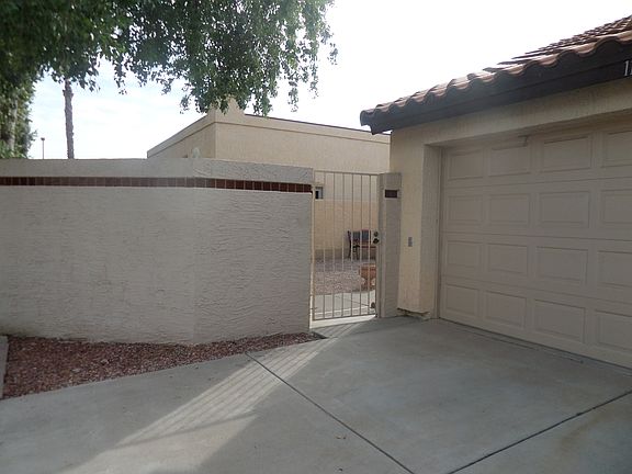 2nd image of 11078 N 109th Pl