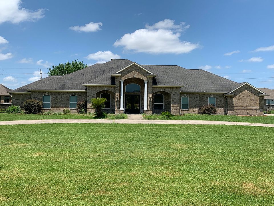 1st image of 5843 Bridlewood Dr