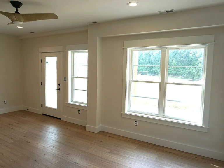 Everett Rd — Photo 9