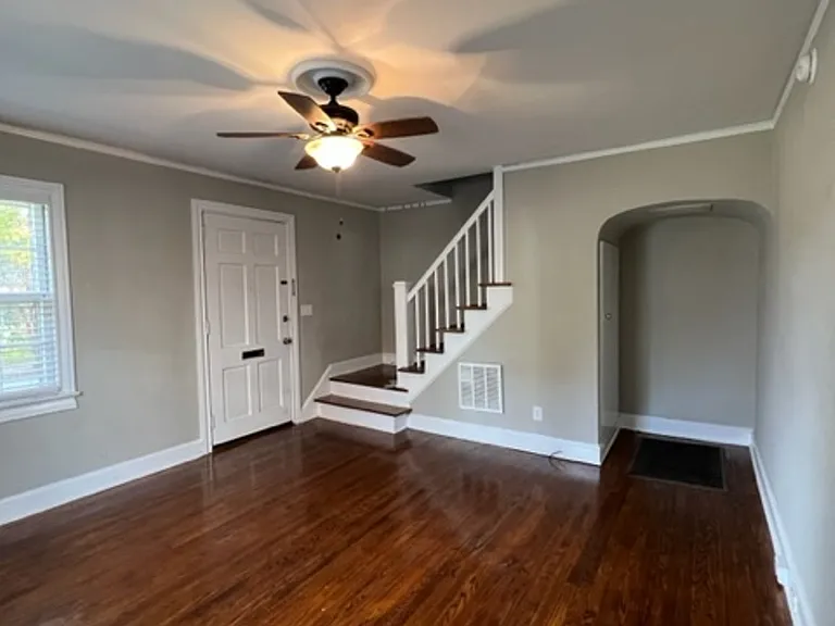 34 Melville Ave #B — Photo 3
