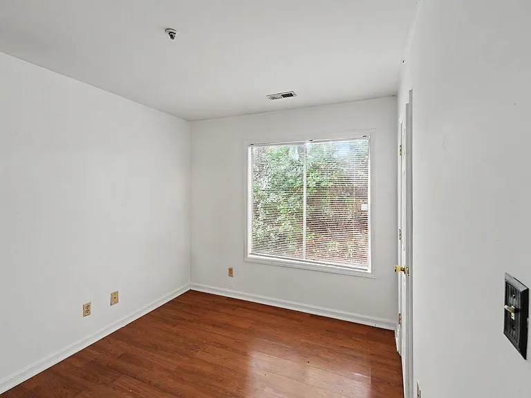 9535 University Terrace Dr #B — Photo 20