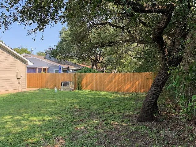 3 bed, 1307 sqft, $1,995 — Photo 2