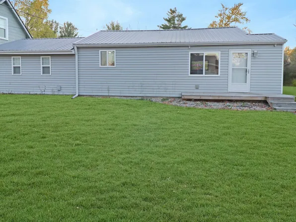 261 N East St, Rossville, IN 46065