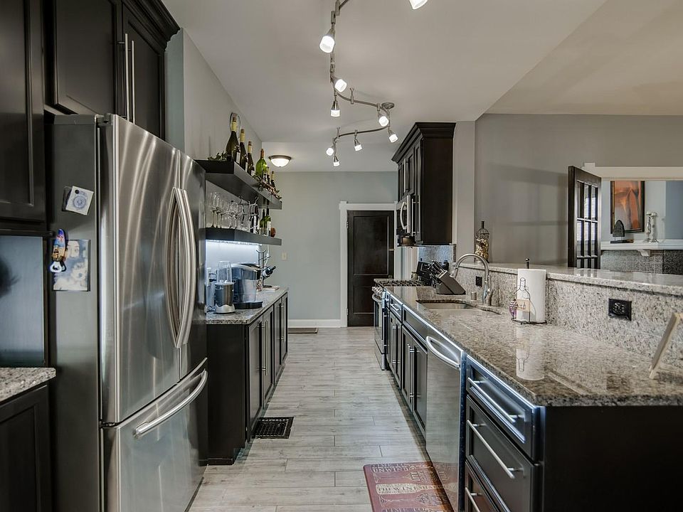 Open concept - Luxuriou Kitchen