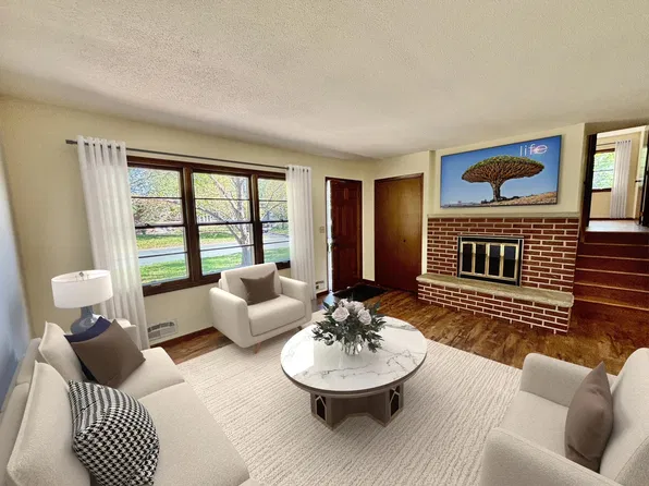 9097 Northwood Pkwy, New Hope, MN 55427