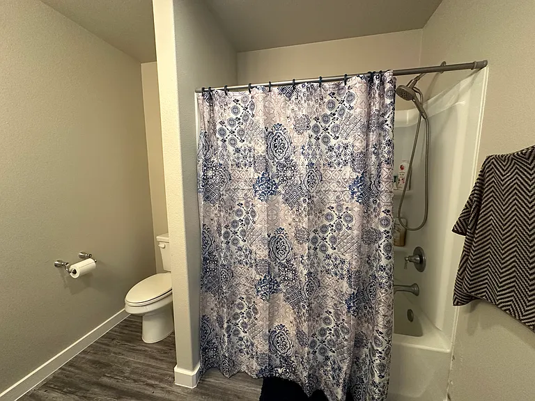 3215 Volney Ave — Photo 15