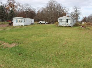 3047 Harlansburg Rd, New Castle, PA 16101