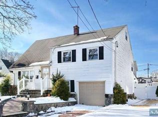 614 Bryant Ave, Teaneck, NJ 07666