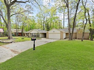 452 Apple Valley Dr #B, Conroe, TX 77304