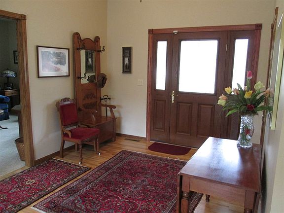 4th image of 1075 Vistanna Dr