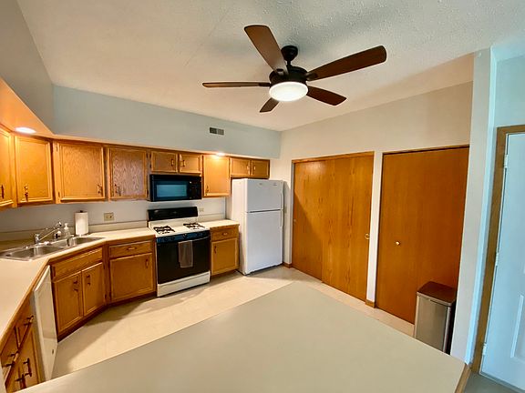 4th image of 1307 Mesa Dr #1307