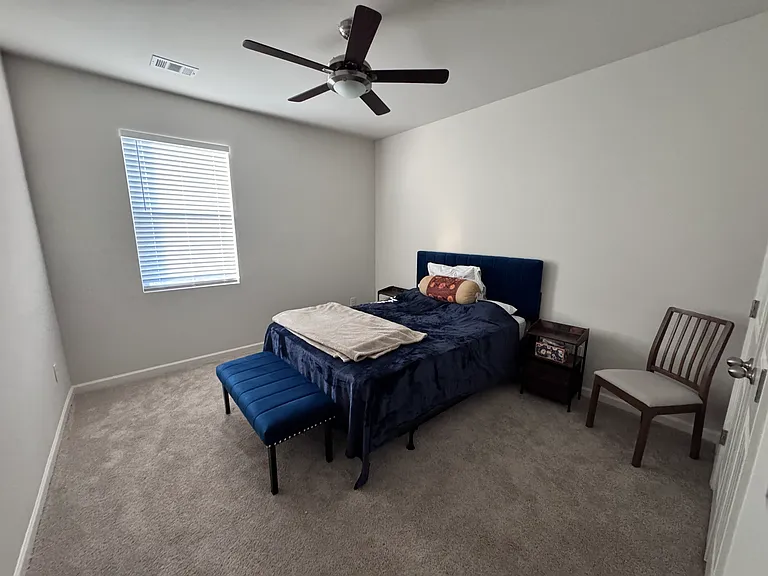 1919 Aquinas Ct — Photo 2