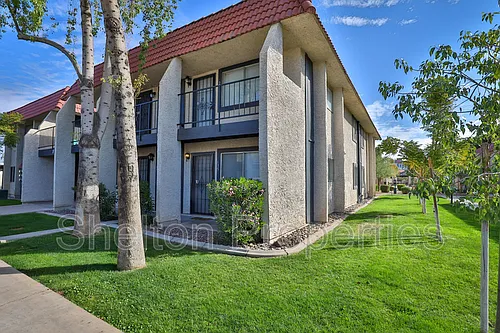 700 W University Dr Photo 1