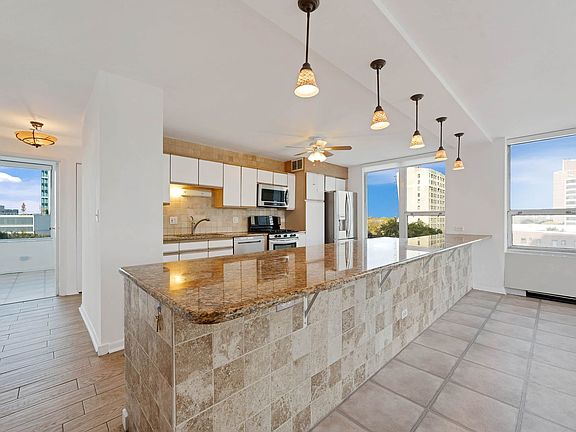 5th image of 5201 S Cornell Ave APT 6B