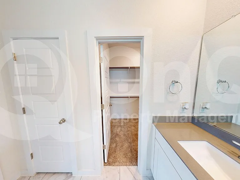 103 Hackberry Branch Dr — Photo 20
