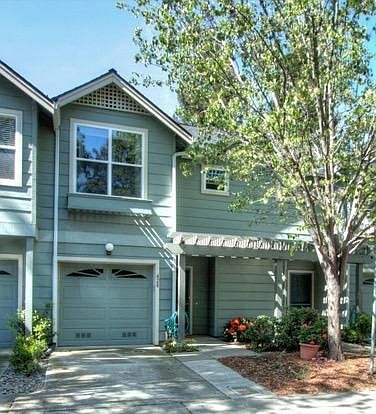 3rd image of 428 Baywood Ct
