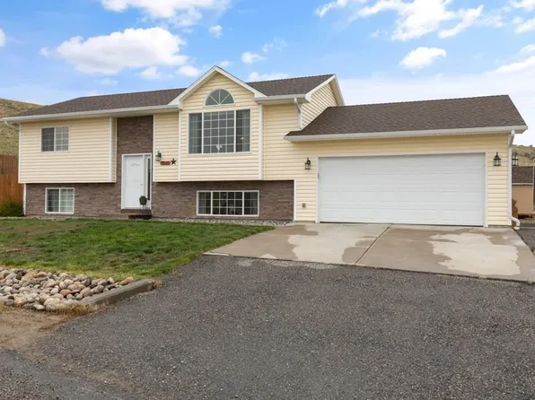 7645 Century Hills Rd N, Billings, MT 59106