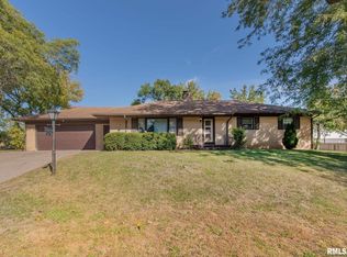 2501 38th Ave, Rock Island, IL 61201